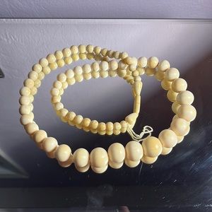 BEAD NECKLACE